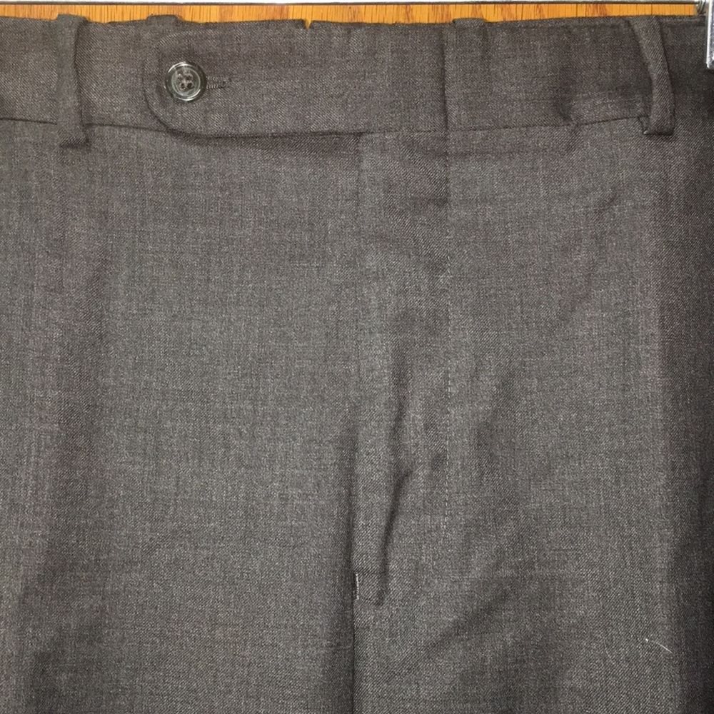 Corporate Image Tailed by Tom James Custom Capri